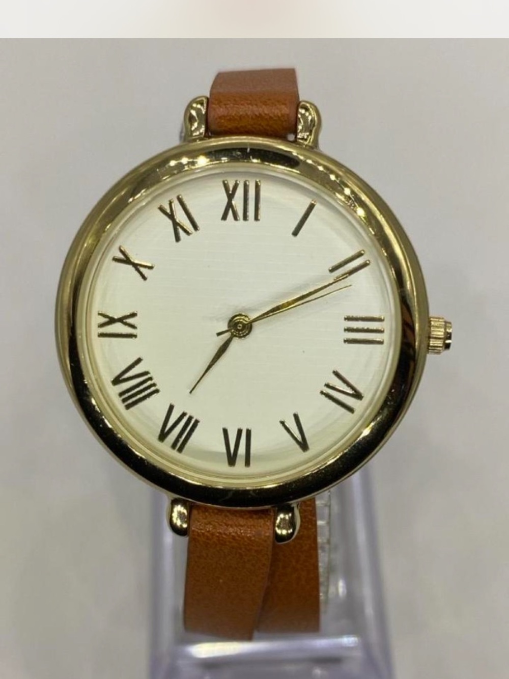 *** Classic  ^^^ Round Gold-Tone Watch  *** Double wrap Tan  Leather Strap ***